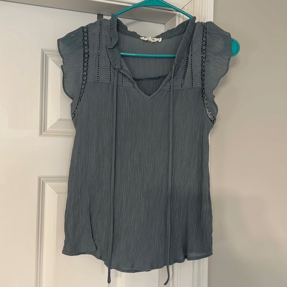 Women’s Blue Crochet Sleeveless Top (small )